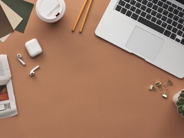 pexels-fauxels-3184464